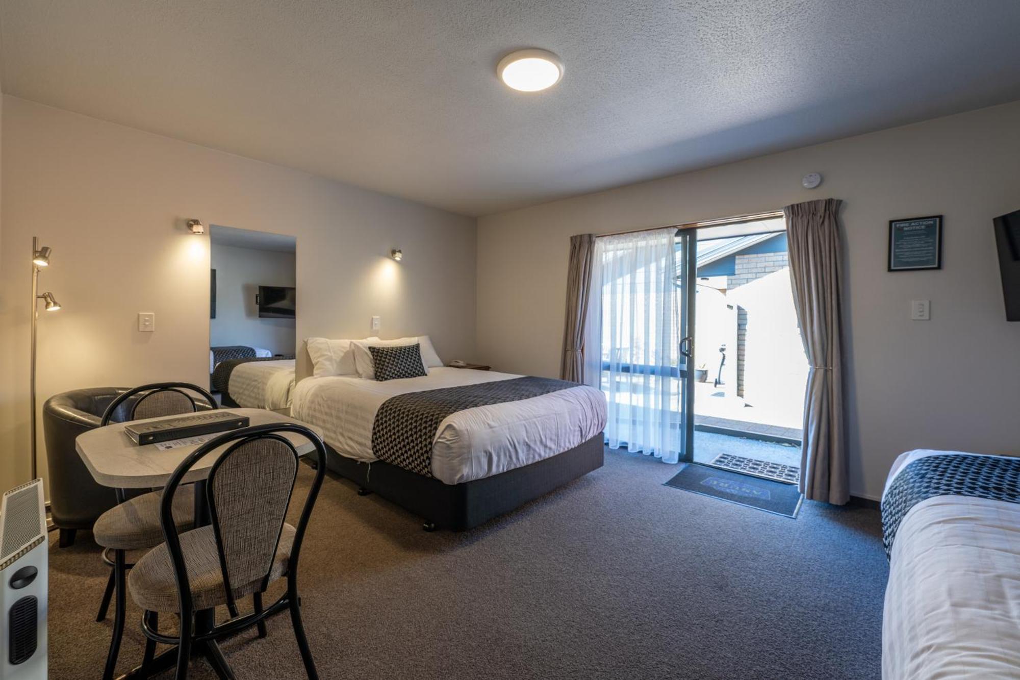 Asure Highpark Motor Inn Greymouth Room photo